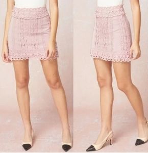 ENTRO‎ Lace Mini Skirt.
